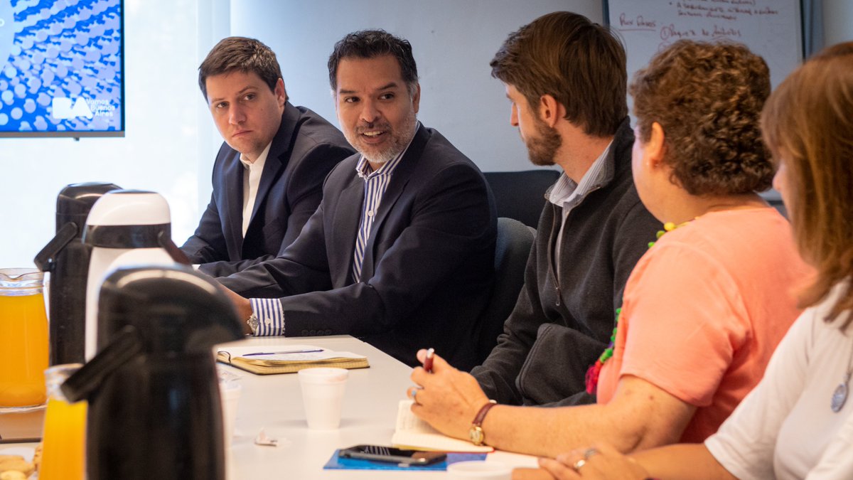 PabloLera's tweet photo. Nos reunimos con empresas de distintos sectores para presentarles #ConecTIC, un espacio de networking y rondas de negocios realizado por el @dtecnologicoBA. 
Conversamos sobre sus necesidades tecnológicas actuales y la importancia de generar alianzas que respondan a las mismas. https://t.co/g4cqmt29tG