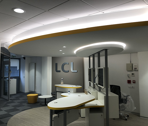 Pelatis1's tweet photo. PELATIS éclaire les agences LCL
Avec son concept d’agence 2020, LCL s’est lancée dans une vaste modernisation de son réseau bancaire en France. PELATIS participe au projet en Île-de-France. https://t.co/lIQJ7UiFA6 https://t.co/iKnwGBZLn6