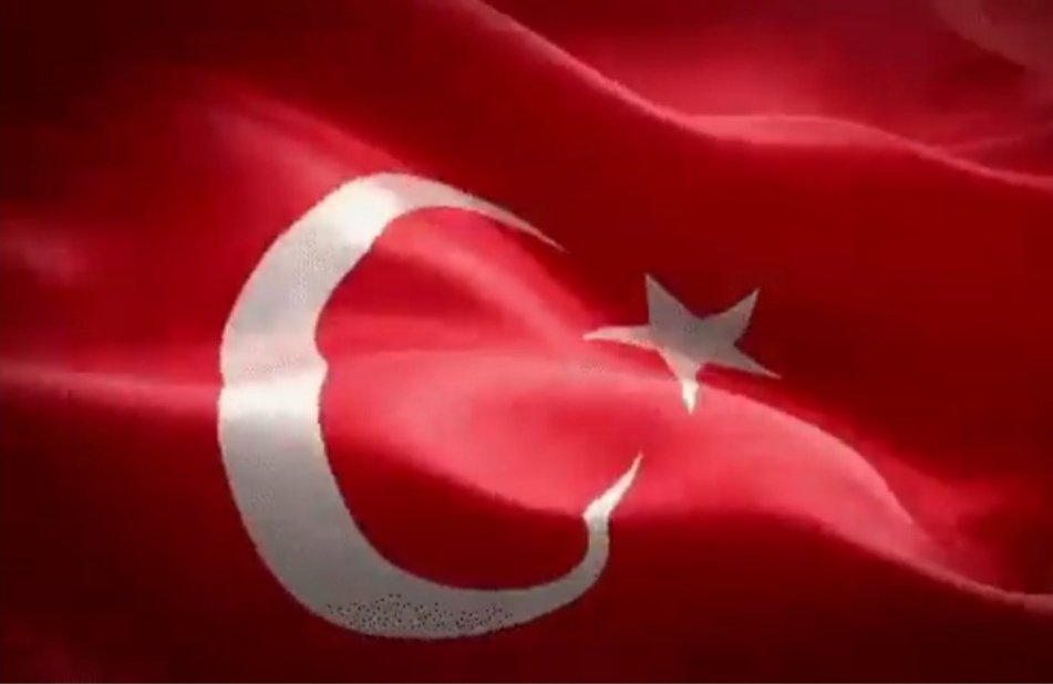 Korkma, sönmez bu şafaklarda yüzen al sancak;

Sönmeden yurdumun üstünde tüten en son ocak.