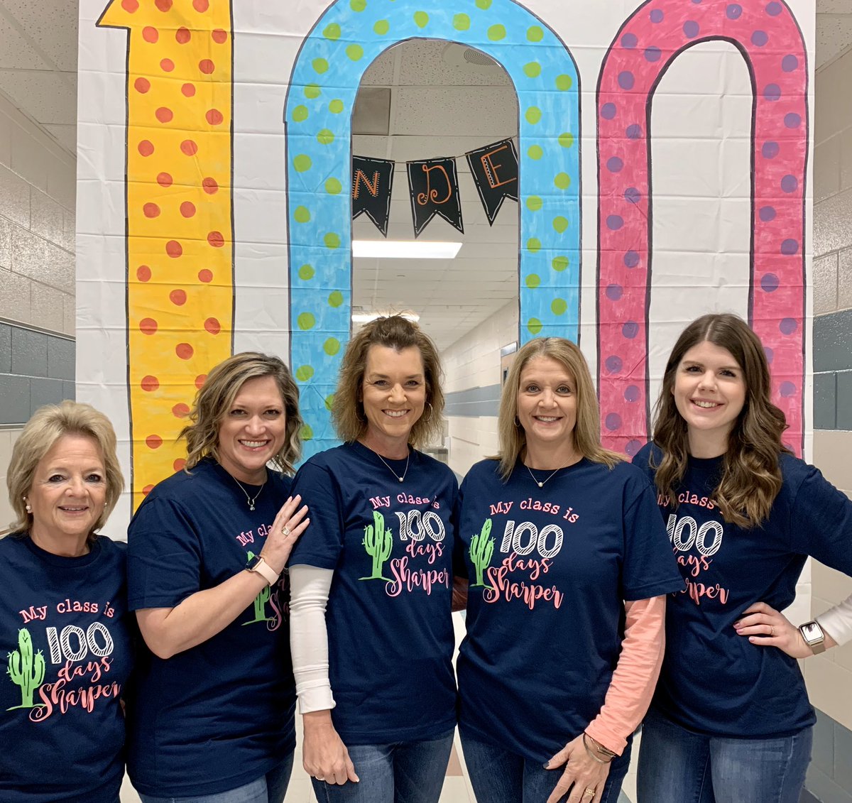 JCPrice331's tweet image. 🌵100 Days Sharper!🌵 #100daysofschool @Courtychick20 @ammedavis19 @FairOaksRanchES