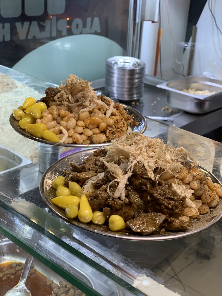 Atom yemeye bekliyoruz 😊😊