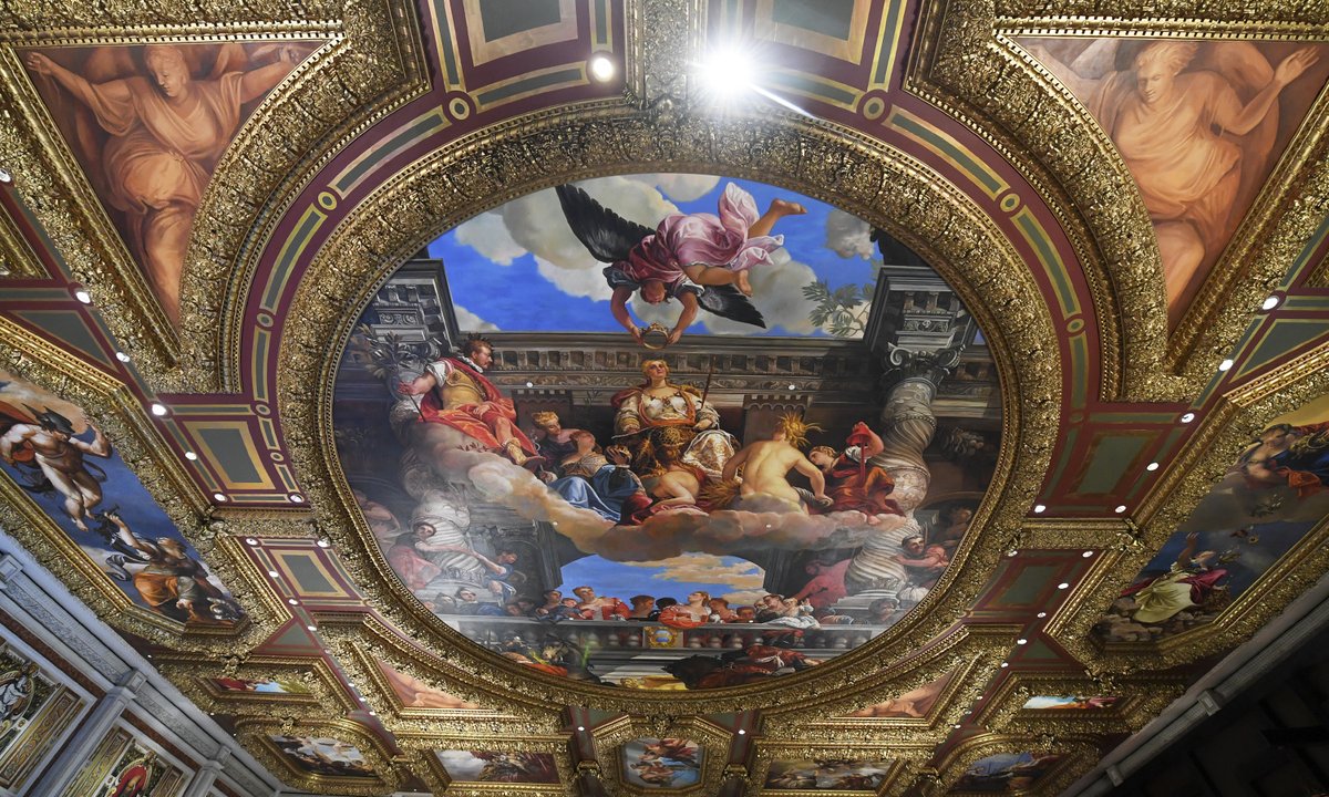 EVERY BEAT OF THEIR ART: Magical history tour showcases <a href="/VenetianVegas/">The Venetian Resort Las Vegas</a> art, architecture
lasvegasnewswire.com/every-beat-of-…