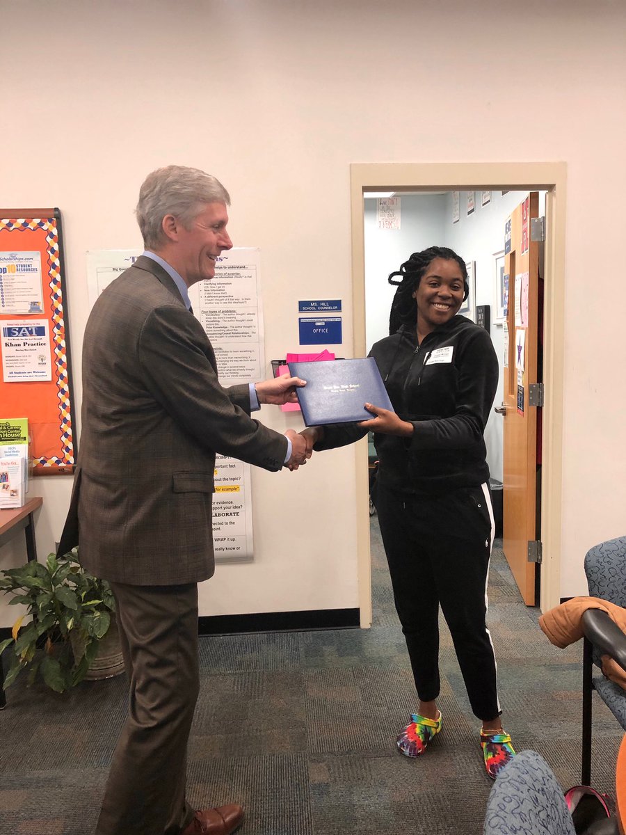 GRHS_Stallions's tweet photo. At Green Run, we celebrate every single thing! Today we are celebrating Jordan McNair who we recognized today &amp; presented her with her new diploma!!! We are so proud of her for completing requirements to earn her diploma! Go Jordan, go! ✨#StallionPride https://t.co/wUswWqu4nt