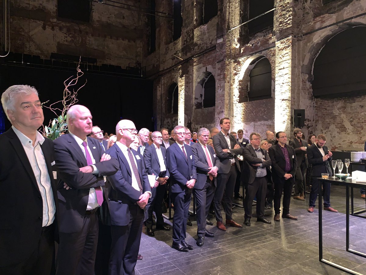 USS_bel's tweet photo. We zijn vertrokken! #nieuwjaarsreceptie #synergie4 #socialesecretariaten https://t.co/b0DHbeAyX7
