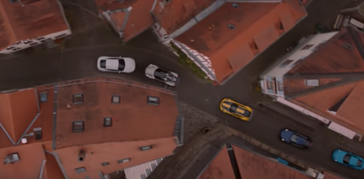 As we prepare for #SBLIV - let's look back at our 5 favorite #SuperBowlAds featuring classic cars - including the #FordGT #Mercedes #Porsche, and more. 

Check them out here: classic.com/blog/superbowl…

What's your favorite? Did we miss any?