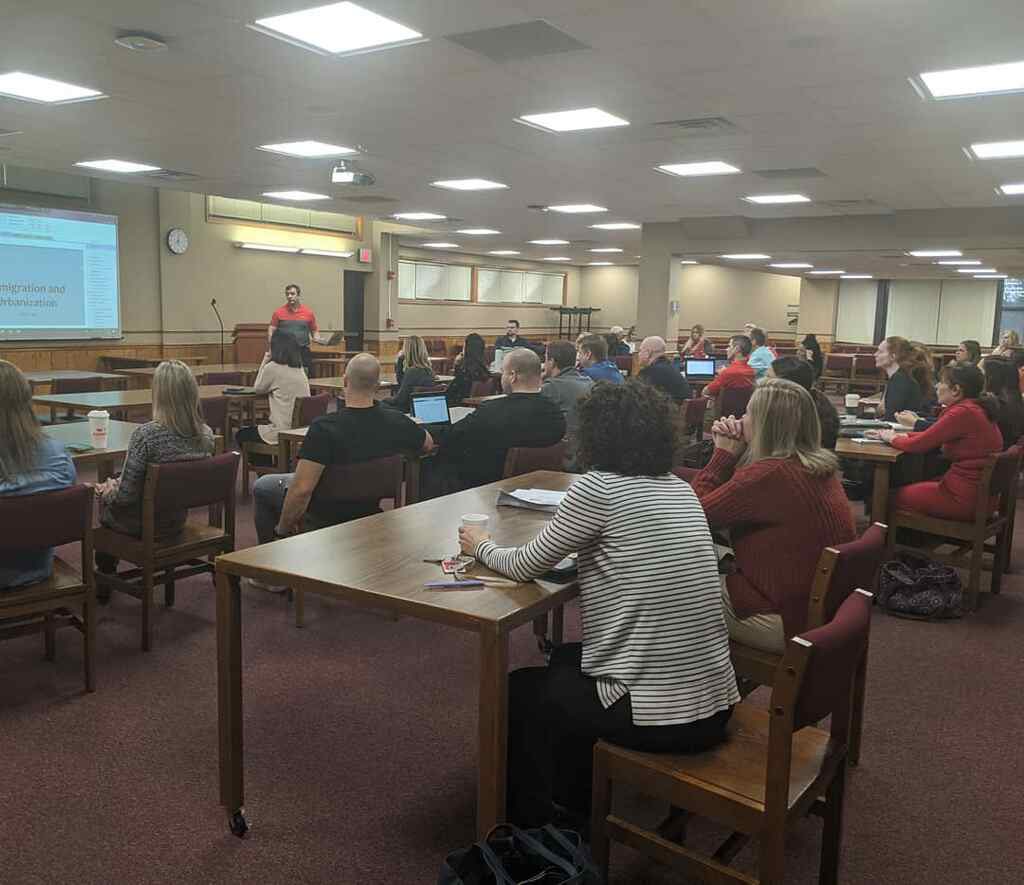 LWDistrict210's tweet image. Yesterday, Mr. McAllister, Mrs. Broadhurst, and Ms.McBrady shared how they use OneNote and Classroom Notebook in their classes at Lincoln-Way Central. #technologysharing #professionaldevelopment