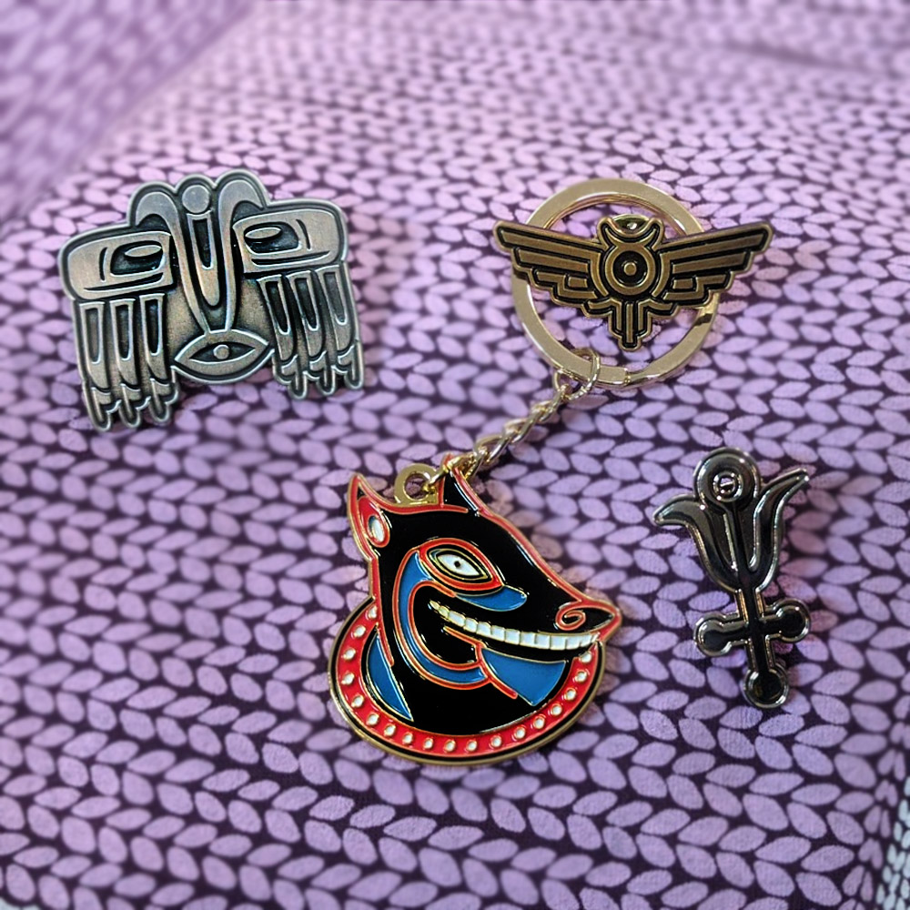 gunnerkrigg court pins and coyote keychain