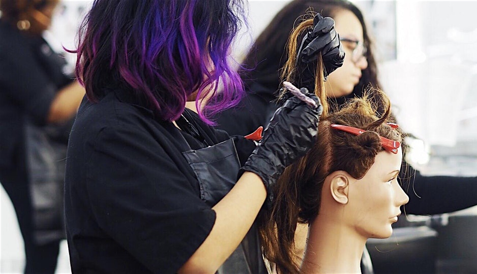 ArrojoCosmo's tweet photo. We are hosting our next OPEN HOUSE! Future Cosmetology, Barbering or Esthetics students... we want to meet you! Come to our SoHo Open House Wednesday February 19th, 5:30 PM - 7:00 PM 56 King St. NY 10014 RSVP Cosmo@arrojonyc.com or call 212-242-7786 x 231 https://t.co/xfUTHND2T0
