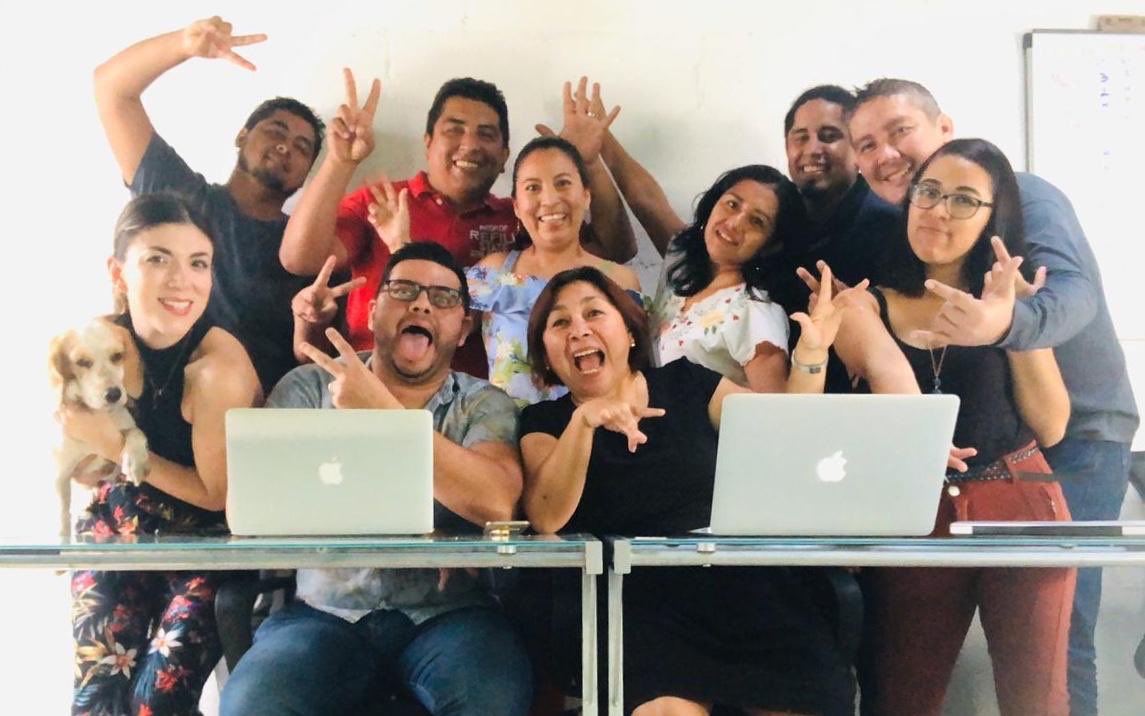 Crear un equipo de trabajo es un compromiso que siempre te mantiene alerta y entregado a fines más grandes.
#EquipoProfesional #EquipoMaravilla #IniciativaM #Team2020