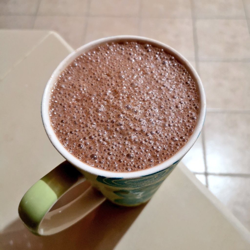 -  #Homemade King William's Chocolate smoothie with a dash of cinnamon powder - inspired from  @boostmalaysia 