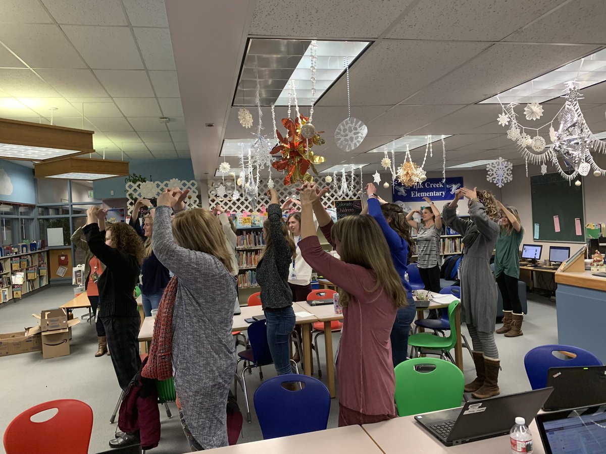 jeffcoedtech's tweet photo. Elk Creek teachers applying @Wes_Kieschnick Bold School strategies while planning and learning new tools. @texthelp @PearDeck @Seesaw @BookCreatorApp #jeffcoDLM https://t.co/PYxNCokO0P