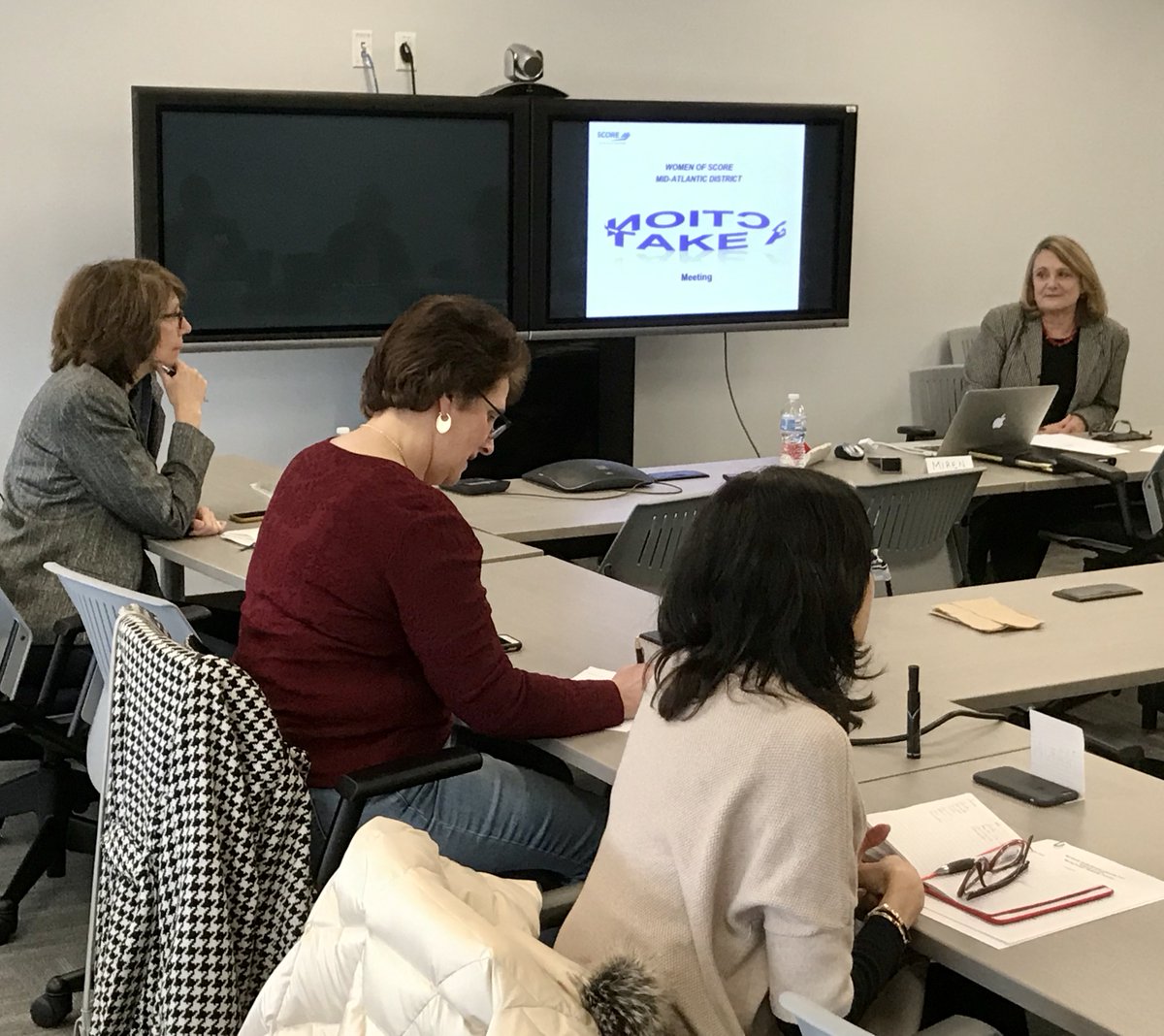 SCORE counselors offer confidential mentoring at no-charge.