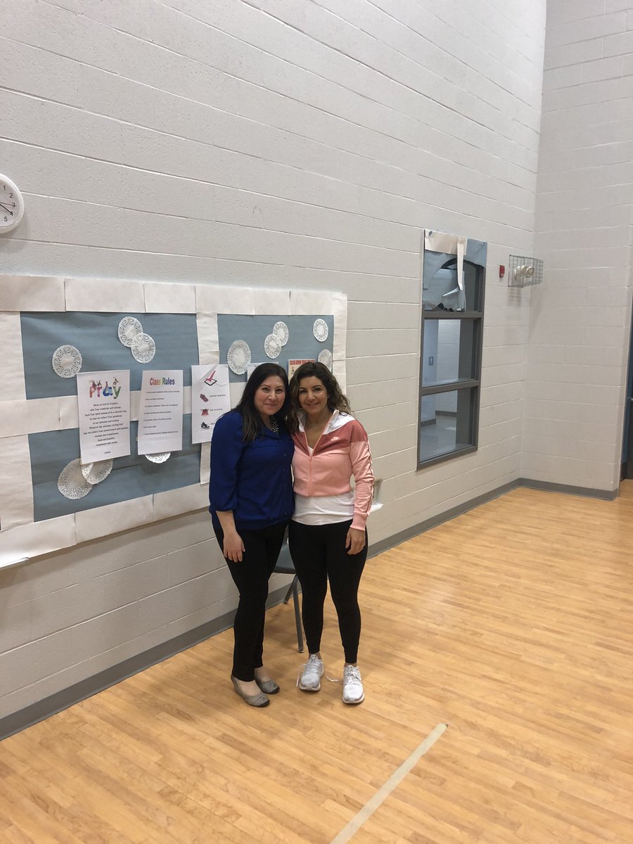 MrsTRomeo's tweet photo. Special thank you to Dr. Claudia Machiella, Adriana Romeo and Officer Robyn for visiting Pope Francis at our Mental Health &amp; Wellness Workshop in honour of Bell Let’s Talk. Thank you to our Intermediate students for all your hard work. @PFS_YCDSB @AArcadi_SO @abfalconi @YCDSB https://t.co/mqwkjuOCzY