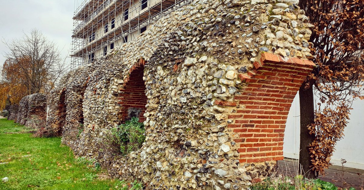 Excited to #countdown to our #ToppingOut event AND the announcement of our #poetry #Competition winner 🎉 We can't wait to reveal all in 5 days time! .
@WritersCentre @AlumnoGroup @JarrattMatthew