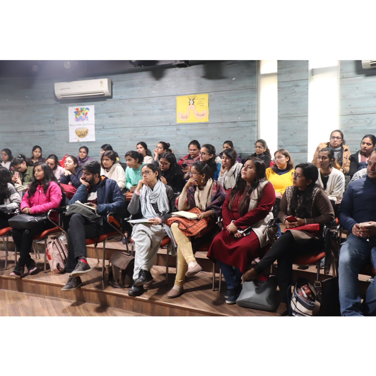 Tarseel1's tweet photo. The Quiz Competition was held on 27 January. The theme of the competition was "Post Independence People's Movements in India".
Participants showcased their knowledge through 3 rounds and dazzled us with their brilliance.
Abhaya Diwan of BA (H) Sociology, won the quiz.
#Tarseel https://t.co/a3dy24FijX