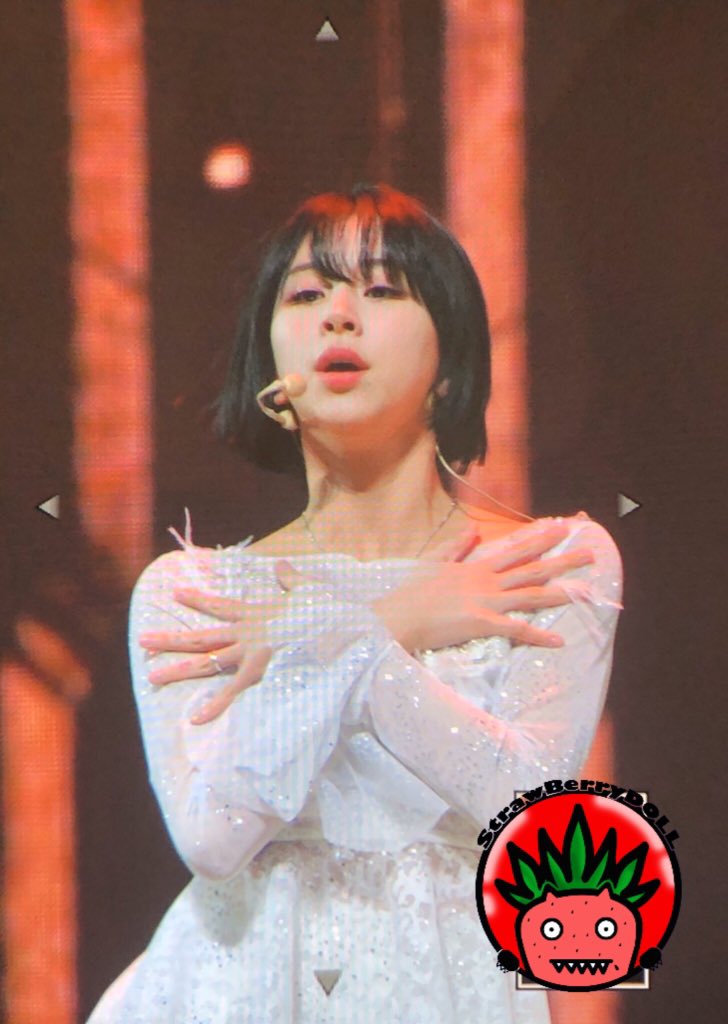 StrawBerryDoLLL's tweet photo. [preview] 200130 서울가요대상 
#트와이스 #TWICE    
#채영 #Chaeyoung https://t.co/xlnW31ljSf