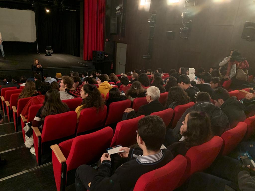 InstitutFrLiban's tweet photo. #Endirect - Des lycéens francophones venus de tout le Liban sont présents en ce moment à l'#IFLiban pour participer à #lanuitdesidees des lycéens 2020, une première au niveau mondial ! #NDI2020lb https://t.co/lIbKlnOhAi