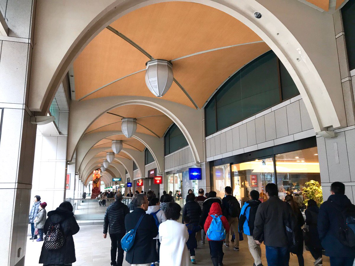 WorldtripMywife's tweet photo. (嫁)イスタンブールのアーケード
(旦)名鉄百貨店 本店 メンズ館前
#トルコ #イスタンブール #世界一周 #turkey #istanbul #worldtravel https://t.co/TvpUYEO5Qt