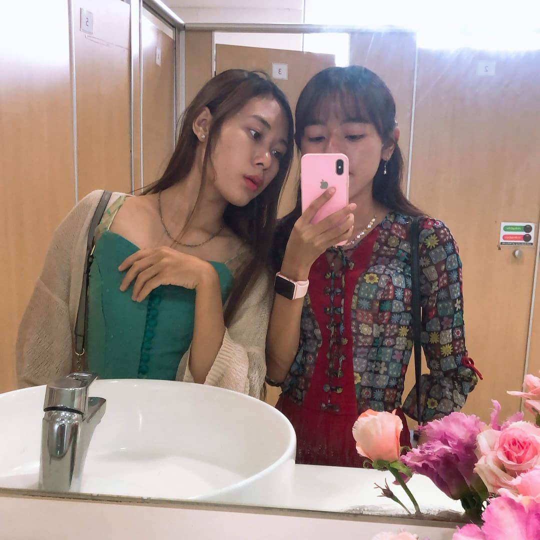 SoeSandarHtun8's tweet photo. With sister👭 https://t.co/kIhZOaAInn