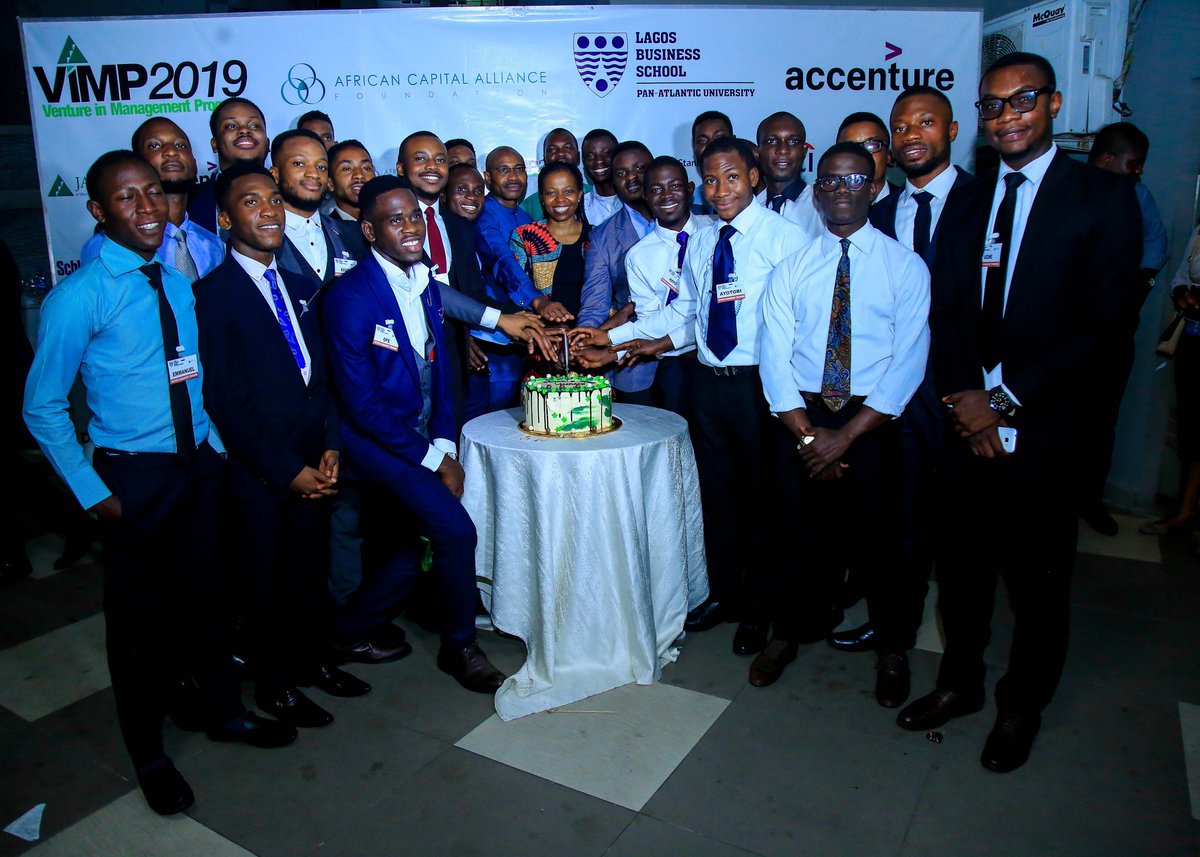 JANigeria's tweet photo. #AlumniMixer is another strategic event in the week-long Venture in Management Program.
#Throwback to #ViMP2019 alumni mixer where participants met with JA Nigeria Board Members, #ViMP alum and other special guests.
We anticipate #ViMP2020 alumni mixer.π
#YouthEmpowerment https://t.co/5TTTOTdoEW