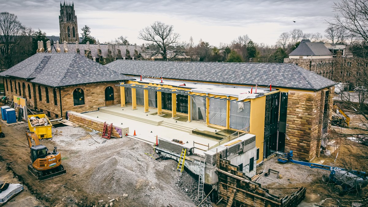 AmericanConst's tweet photo. 👀 Exterior #stone work is looking great &amp; lots of #progress moving right along despite the cold temps ❄️☃️ up on the mountain at our Sewanee University of the South Wellness Commons project. 🙌🚧
.
.
#americanconstructorstn #sewanee #universityofthesouth #builders #quality https://t.co/E9hiqNZpPD