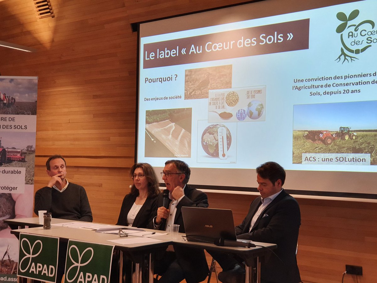 apad_contact's tweet photo. F. Mandin président de l'#APAD 
C'est un label par et pour les agriculteurs, il à été construit par des agriculteurs pour être au plus juste de la réalité terrain.
#AuCoeurdesSols https://t.co/7qOODOZbbf