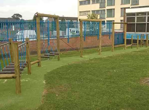 PlayforceUK's tweet photo. Our Active Trails are always popular and none more so than this ten part trail... there's something for everyone on there! #activetrail #timber #activeplay https://t.co/mQ6bWsZ22E https://t.co/M1eV55WzD6