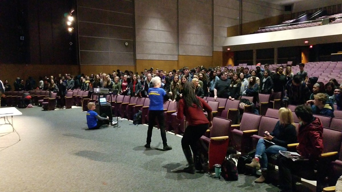League of Women Voters visits Pioneer Seniors during a class meeting to help students register to vote. #vote #getoutandvote #purplepride #beapioneer <a href="/A2schools/">A2 Public Schools</a> <a href="/A2GOV/">City of Ann Arbor</a> <a href="/A2Pioneer/">A2Pioneer</a> @A2SchoolsSuper
