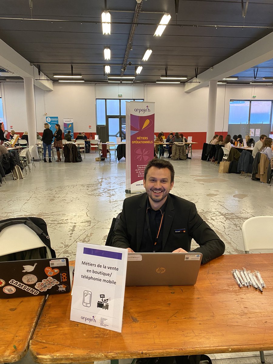 En direct du forum métiers de l’<a href="/Arpejeh/">arpejeh</a> a@destination des collégiens et lycéens en situation de handicap. Un beau moment d’échange avec ces jeunes pour leur présenter notre entreprise, nos métiers et nos valeurs. <a href="/OrangeHDF/">Orange Hauts-de-France</a> @MattBhk <a href="/MulierPascal/">Pascal mulier</a> <a href="/LaurenceGeffroy/">Laurence Geffroy Chevallier</a> <a href="/antoine_blanc/">Antoine Blanc</a>