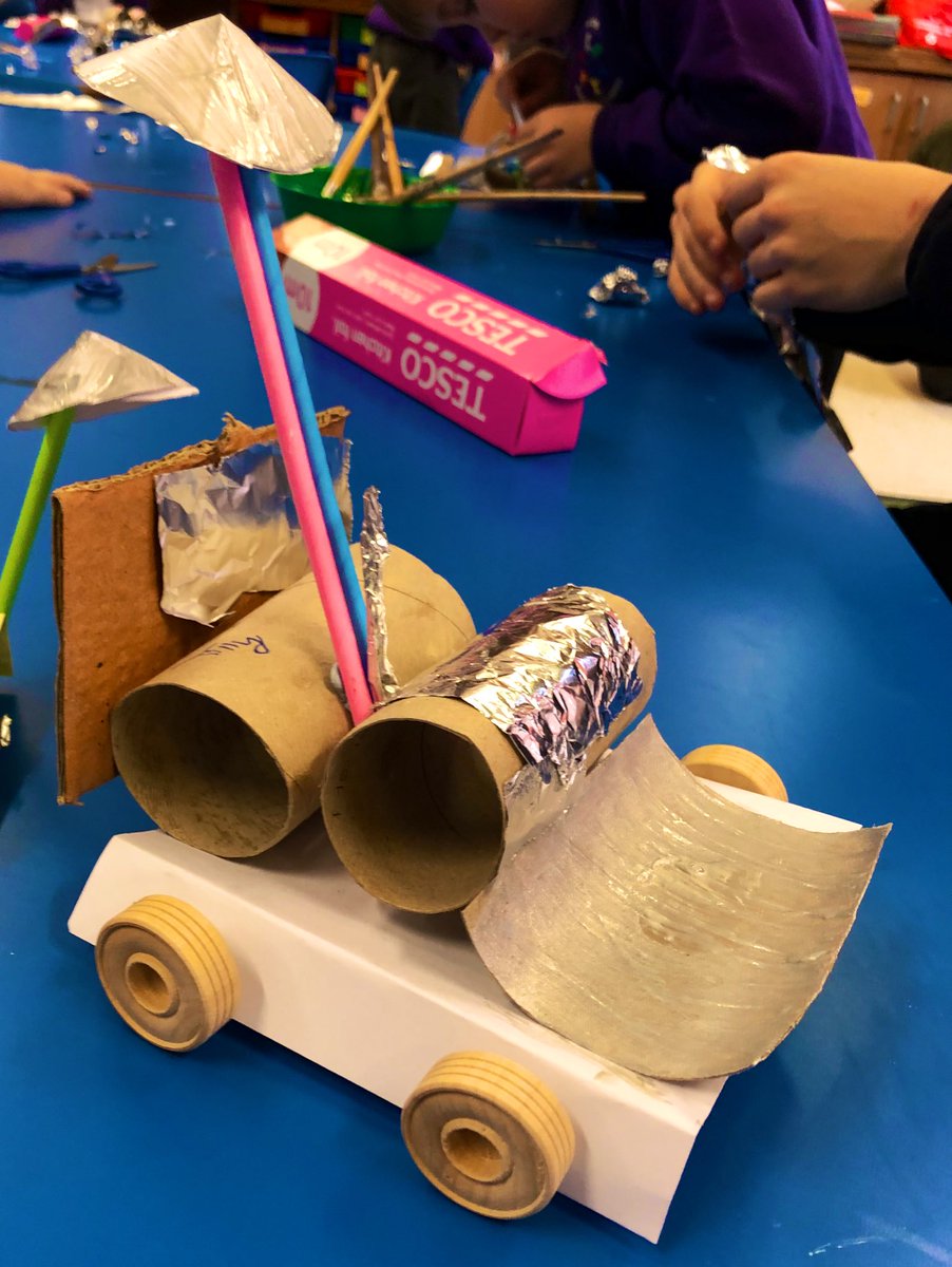 PortfieldSchool's tweet photo. Super moon buggy designs and working models in Year 2! Great explanations of how the axle turns the wheels. @James_Munt @TKATAcademies https://t.co/oLlFFzQ2TH
