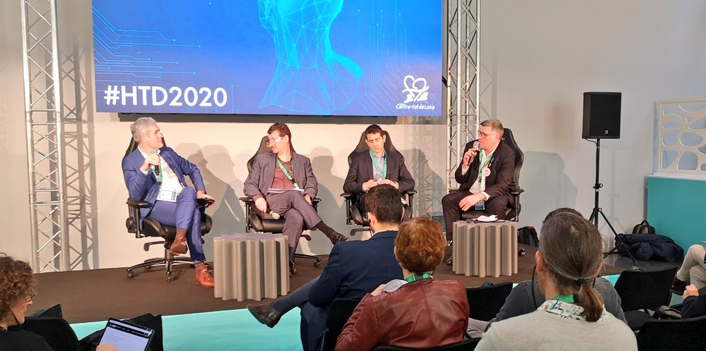 En direct du #HTD2020 #HumanTechDays à #Tours.
<a href="/CMenindes/">cedricmenindes🌏🌎🌍</a> au micro 🎤 pour @GfiEnFrance "comment gérer les impacts sociétaux et techniques des nouvelles technologies dans l'entreprise"