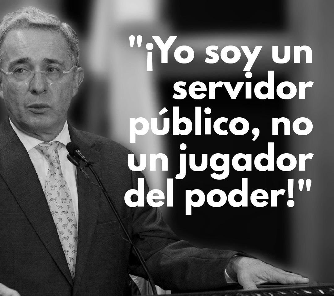 jjUscategui's tweet photo. “Asumí un compromiso solemne: ser el primer soldado de la patria.”
@AlvaroUribeVel 

#LoMejorDeUribeEs su compromiso https://t.co/AGkjDOeKj4