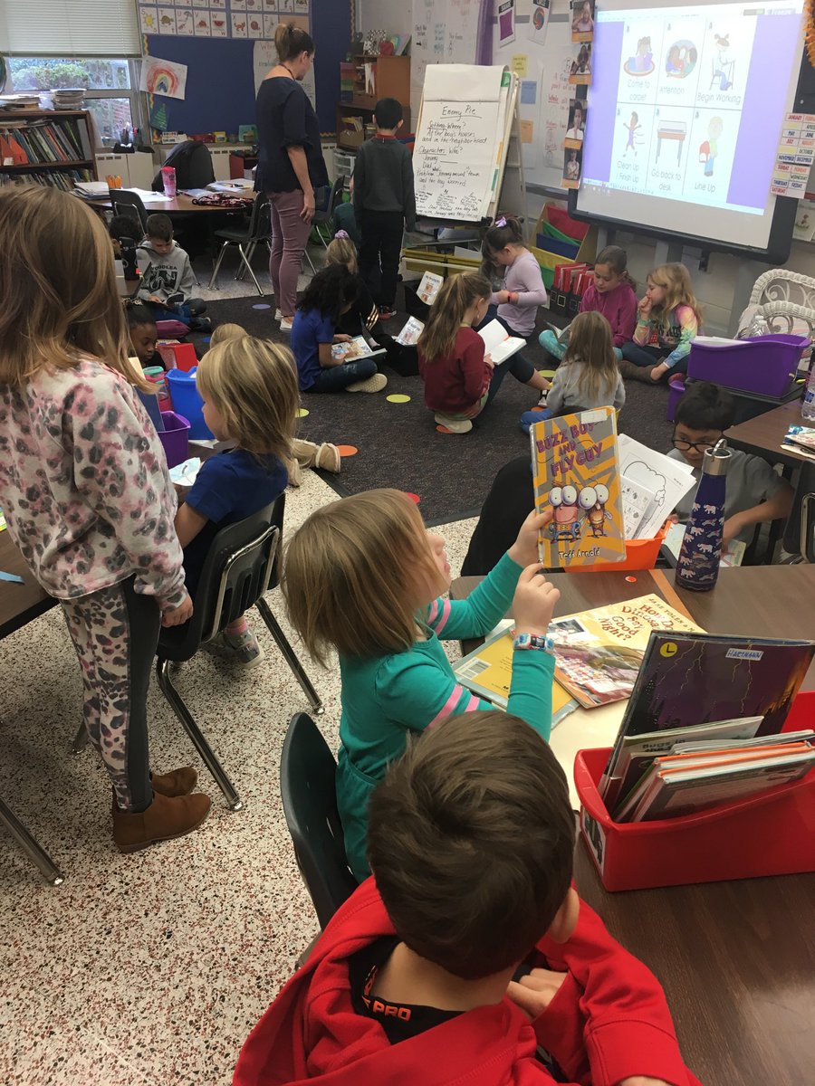 Buddy reading time between Ms. Hartmann’s and Ms. Howell’s classes ⁦<a href="/CatoctinES/">Catoctin Elementary</a>⁩. #lcps20