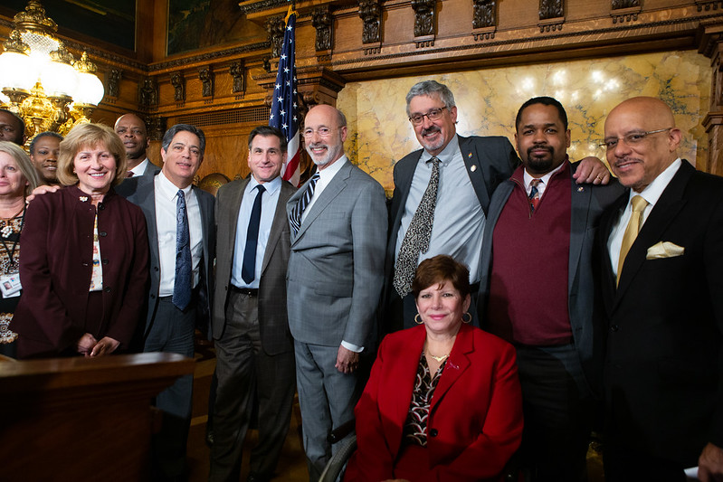 PaSenateDems's tweet photo. We stood with @GovernorTomWolf when he proposed 2020-21 budget items totaling more than $1.1 billion to support reducing the risks and remediating lead and asbestos.

@SenatorHughes has been a leading voice in the #LeadFreePA movement.

https://t.co/VNoII8sDui https://t.co/JU75jgEdjC