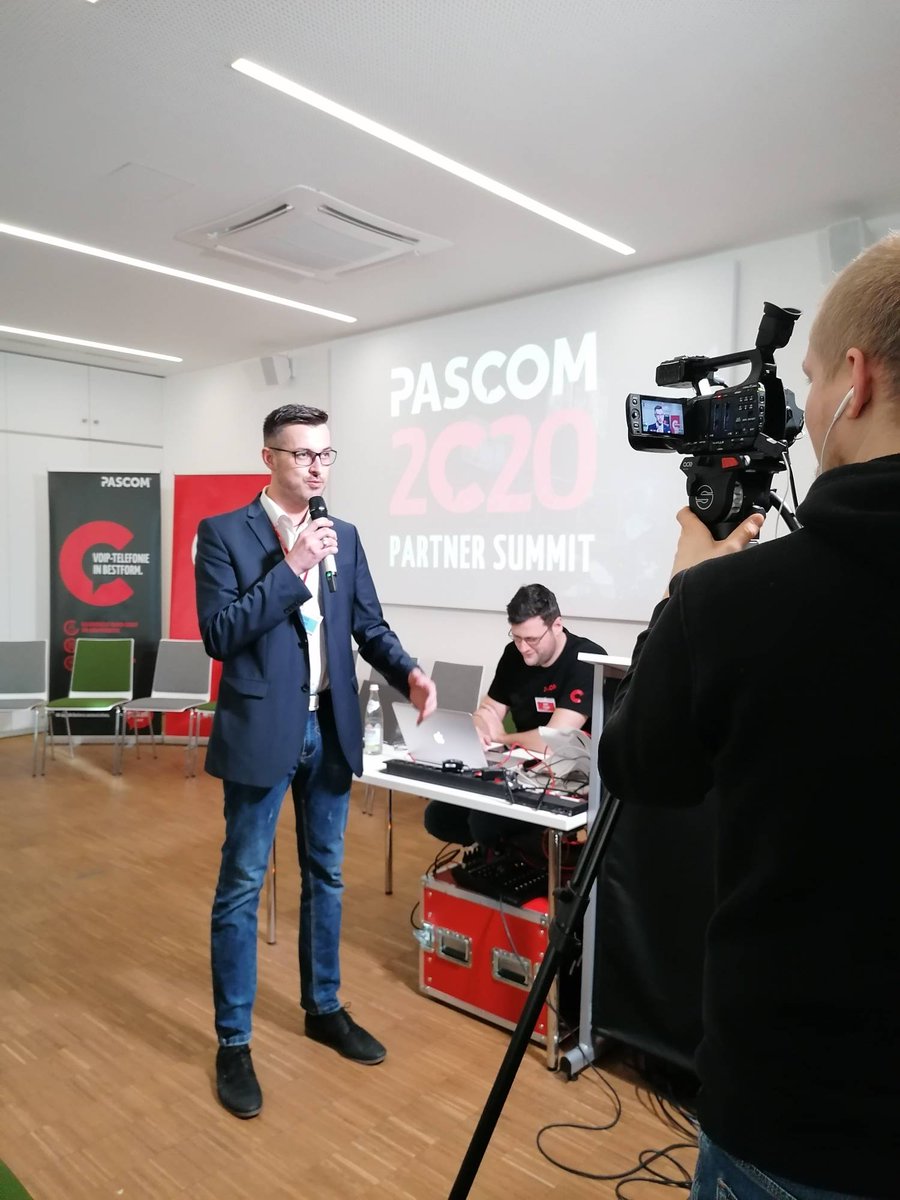 pascom_net's tweet photo. We're off to a flying start at the #pascom20 partner summit: full house, great coffee and great talks!
#WeUpgradeBComs #mypascom #pascom2C20 https://t.co/xbG3kTFSIF