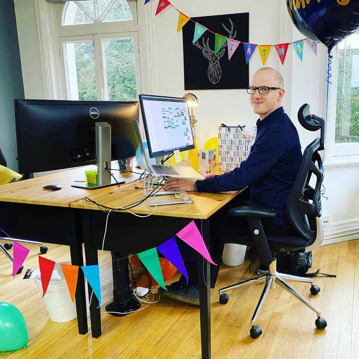 Wishing our Senior UX/UI Designer Michael, a big Happy work Birthday 🎁 🔥🎉🎈🥳 #agencylife #workbirthday #birthdaysurprise