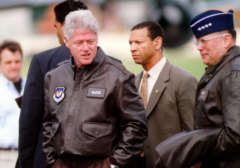 KangarooCaught's tweet photo. Where do #HillaryClinton #BillClinton stand on #BlackLivesMatter? Just look at the case of #RickyRayRector. All the posturing & playing the "woman card" in the world won't bring him back.
#NoMoreClintons
#NoMoreDynasties
#CorporateDems
#CorruptPoliticians
https://t.co/eIA1FiAOUp https://t.co/Dp7judtMga