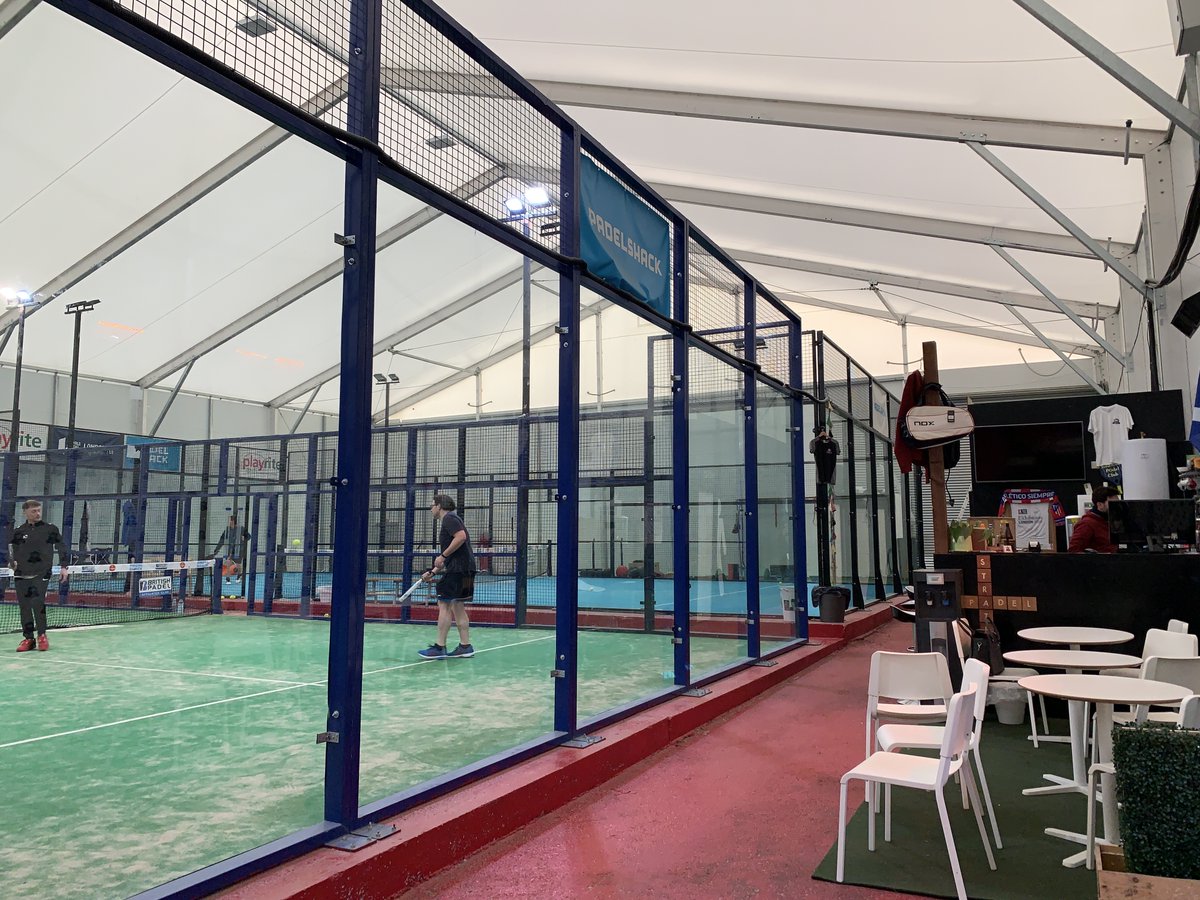 SmartSpaceBuild's tweet photo. Here's a sneaky peak into the fabulous @PadelStratford Stratford Padel Club - our next case study which we'll be able to show you very soon!
#instantbuildings #temporarybuildings https://t.co/v5hmvUnWlF