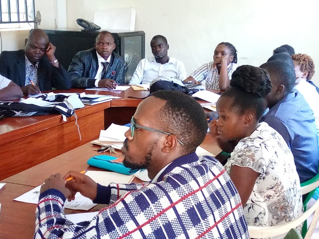UwezoFund's tweet photo. Nyanza Region Migori County intern entry meeting at the youth empowerment centre - complex Migori. In attendance Youth Officers, interns, other staff @YouthFund_Ke  Interns, County Director and Regional Co-ordinator Nyanza @lengapiani @PSYGKenya @SDY_Ke https://t.co/wVicZqjnyL