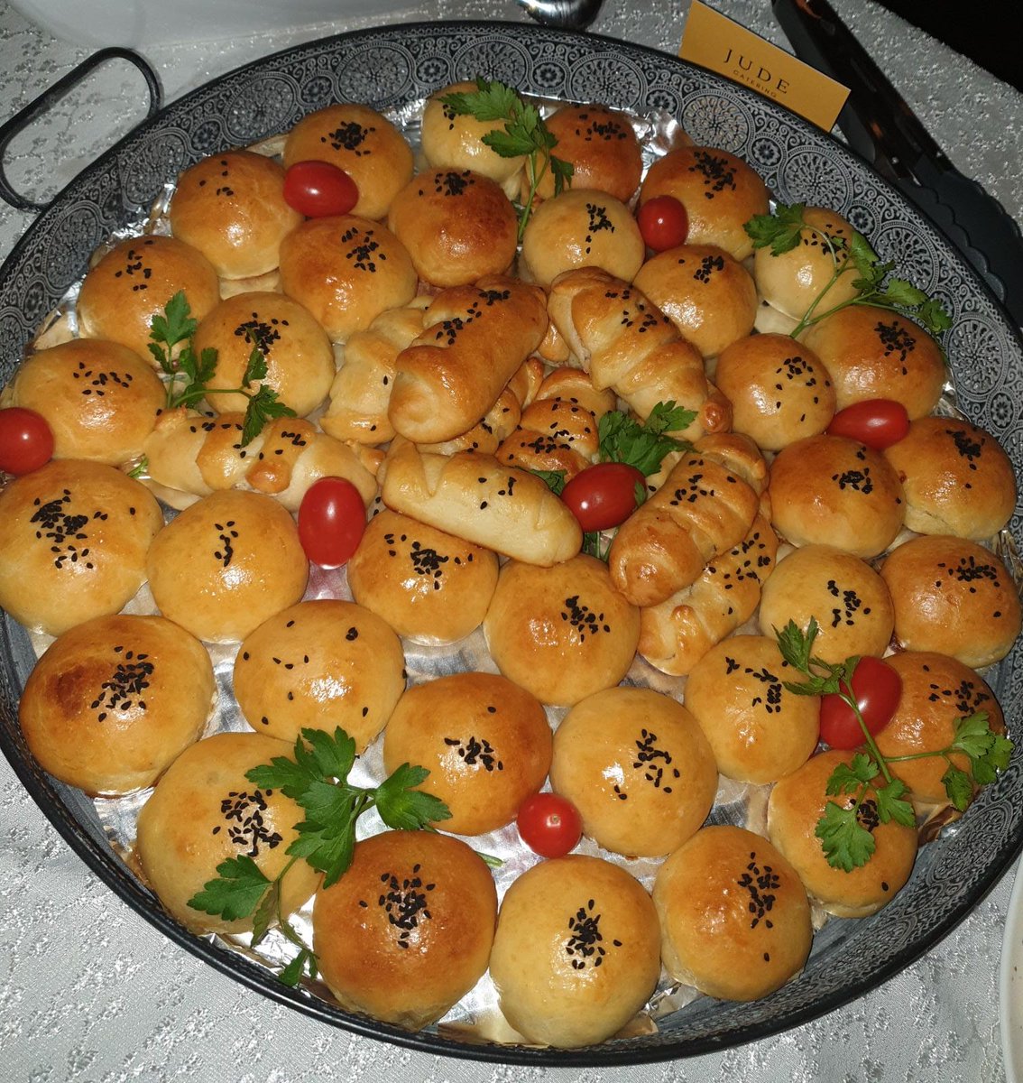Judecatering's tweet photo. Syrische gerechten volgens oude tradities gemaakt. Voor groepen van 15 tot 150 personen. #catering #syrischekeuken https://t.co/EC2Wgy0pob