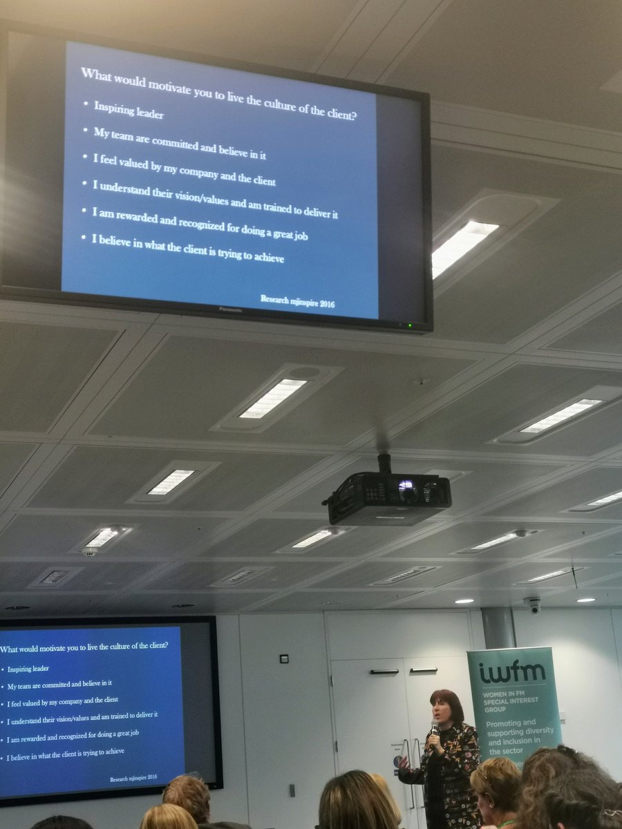 JoSutherlandPR's tweet photo. And here's @mjinspire on moving from customer service to customer experience. @IWFM_WomeninFM #wifm2020 https://t.co/NikF9lwkNs