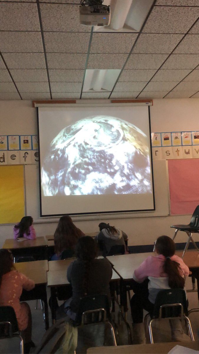 MDWASES's tweet photo. Our STEAM Club students enjoying Cloud Quest by @calsac Science Action Club. They were really excited to help @NASA Scientists on their study of clouds through GLOBE! 🌎 #Afterschoolworks #afterschoolmatters @MyronWitterElem https://t.co/uF0FKsrpwm
