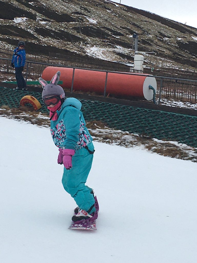 northkessockps's tweet photo. 🐬Look at the skills! 🎿 https://t.co/1KIFoeN8ZE