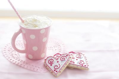 SkeneHouse's tweet photo. Looking for a romantic escape? We've got Valentine's Day wrapped up, with our cosy Winter Warmer offer, including a discount off your stay, and the cutest hot chocolate making kit. All you need is someone to cosy up with.
Read our latest blog for more! 👇

https://t.co/0ONrziXGGL https://t.co/4VSW7R4Xra