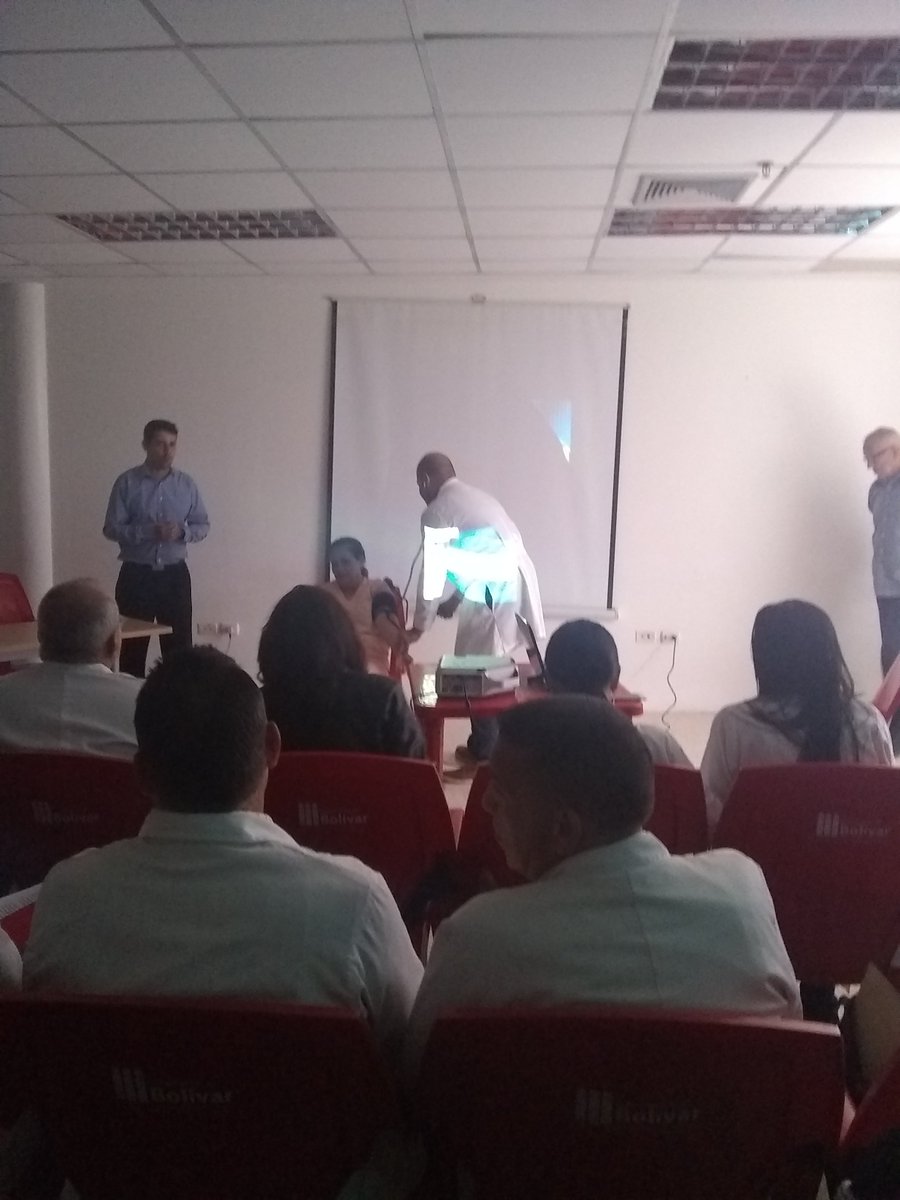 CDISimonRBOL1's tweet photo. Muestra de la integración de nuestro ejército de batas blancas con el sistema único de salud venezolano, hoy realizamos Taller de Actualización de Malaria,Embarazo e Hipertensión.#VamosPorMas,la tarea es y será 
#ProducirPorLaPatria 
@CamposYainer 
@CubacooperaVe https://t.co/f71k3IG3jE