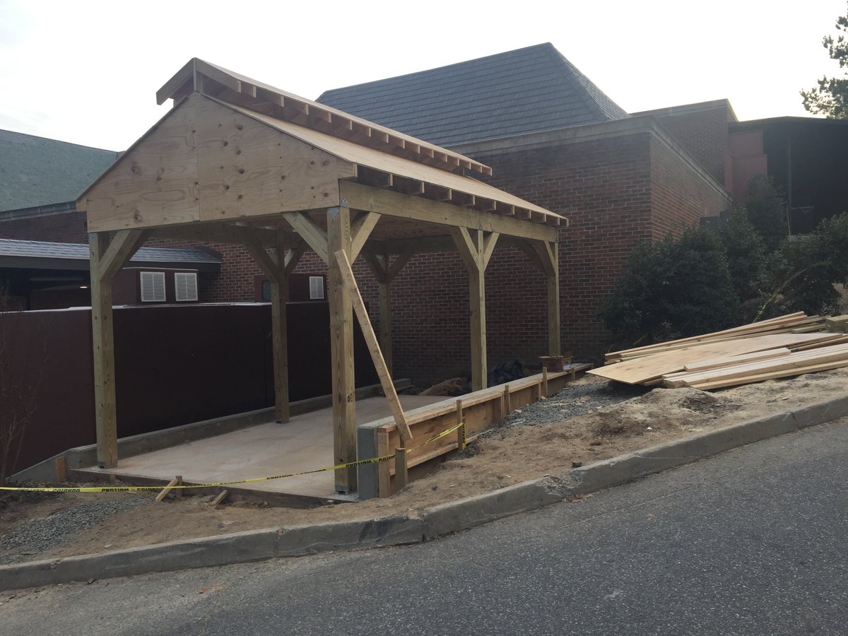 jljconllc's tweet photo. #jljconstructionllc #Richmonduniversity Dining hall shade framing #project is in progress. https://t.co/hK0bTAhrXn