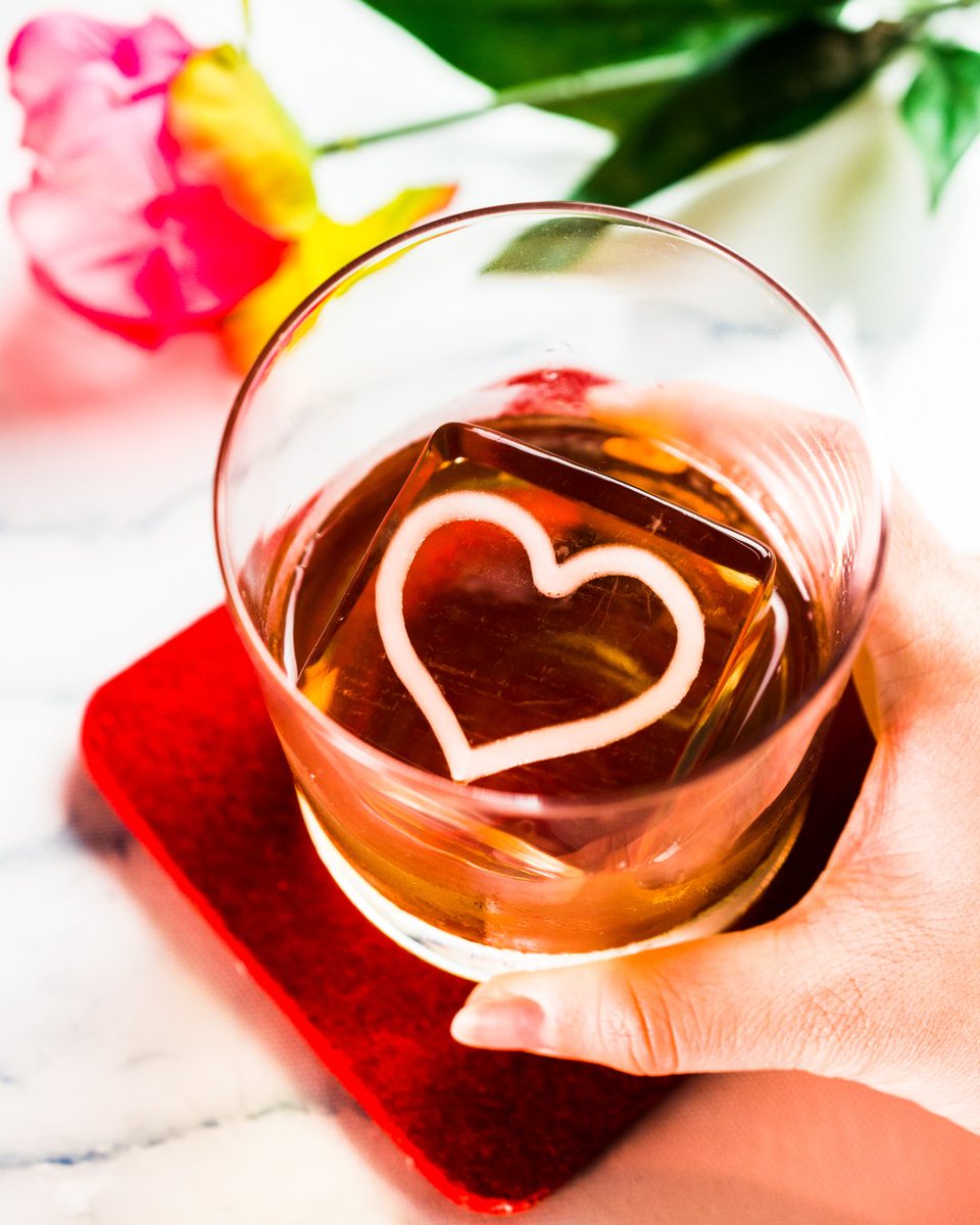 Love is in the air. Why not put it in ice as well?❤️ <a href="/IceModern_nyc/">Ice Modern</a> 
​​​#IceModern #LogoCubes #Cocktailice #heart #Ice