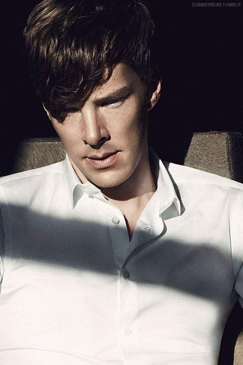 Adriana13881530's tweet photo. #CumberColours
@CumberbatchSpam 
♥️😍♥️ https://t.co/xOwMGIqPOa