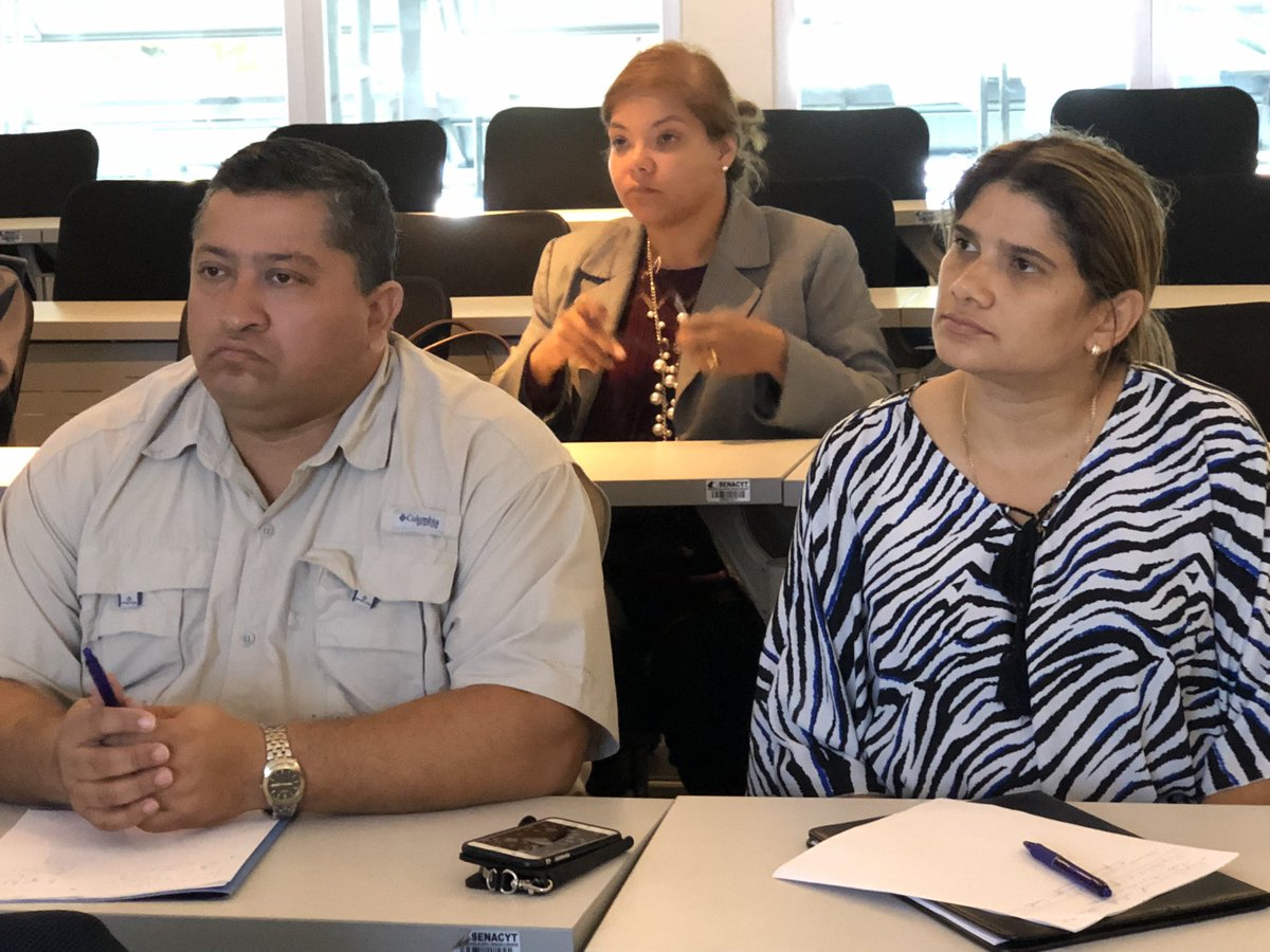 El Lic. Alejandro Carbonell <a href="/tutorez/">Tutorez</a> comparte su experiencia como emprendedor en el Taller de inclusión de investigadores de I+D a I+D+i “Cómo transformar el conocimiento en dinero”. #SNI <a href="/senacyt/">Senacyt Panamá</a>