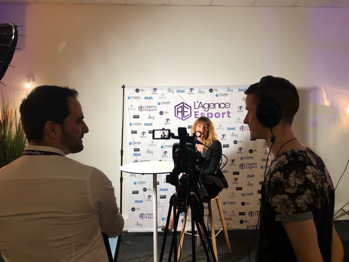 ISPRA_ecole's tweet photo. [PARTENARIAT] l’ISPRA est partenaire de l’agence Esport à Toulouse, nous les accompagnons sur ce lancement et les accompagnerons sur leurs futurs projets. #esport @agenceesport #LAESNight https://t.co/aoVCtbVUt5